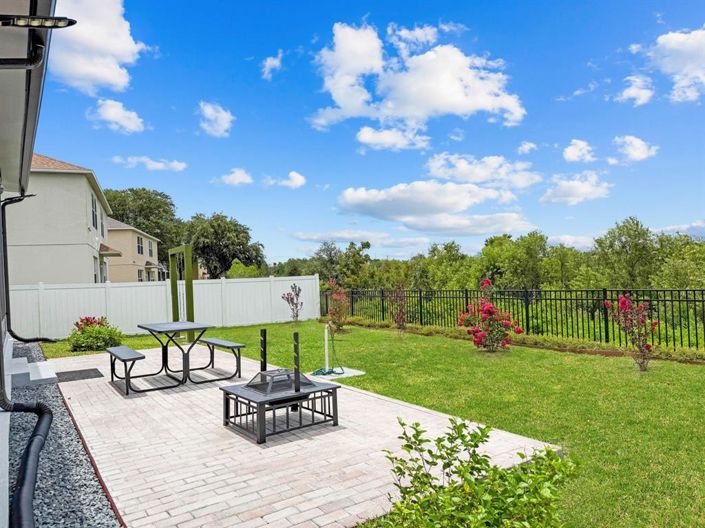 Image No.24-5 Bed Property for sale