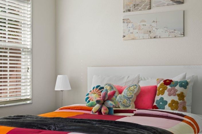 Image No.29-4 Bed Townhouse for sale