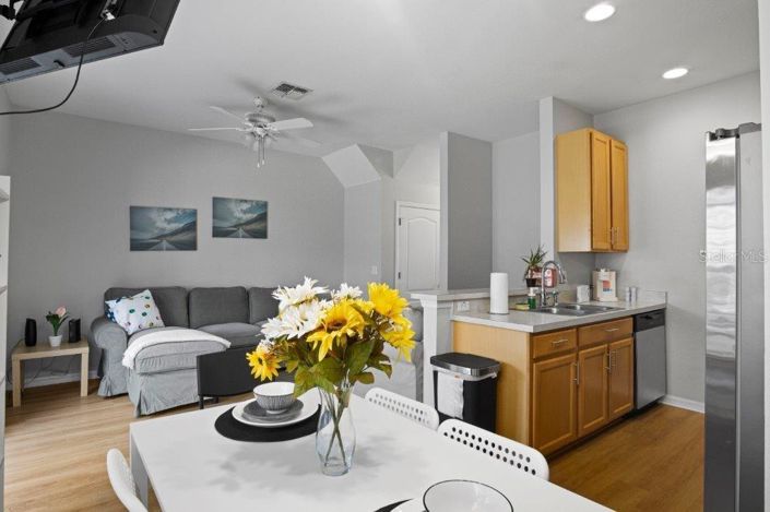 Image No.40-4 Bed Townhouse for sale