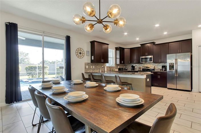 Image No.4-6 Bed Property for sale