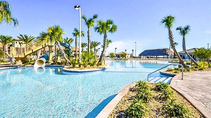 Image No.51-6 Bed Property for sale