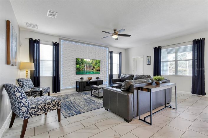 Image No.9-6 Bed Property for sale