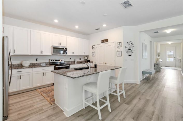 Image No.11-4 Bed Property for sale