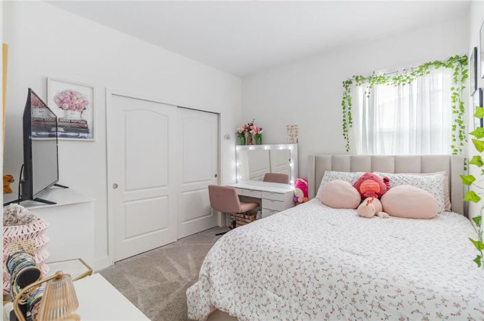 Image No.19-4 Bed Property for sale