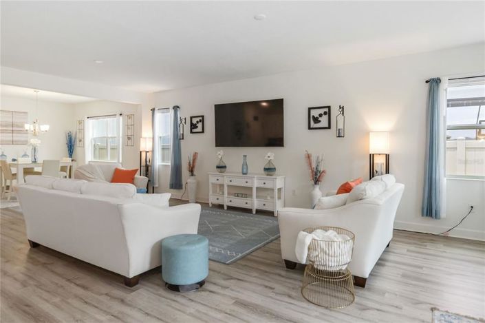 Image No.6-4 Bed Property for sale