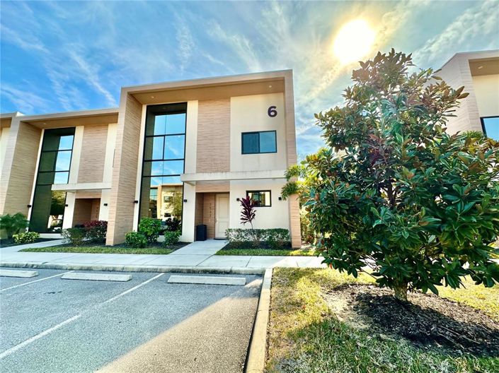 Image No.2-Maison de ville de 4 chambres à vendre à Kissimmee