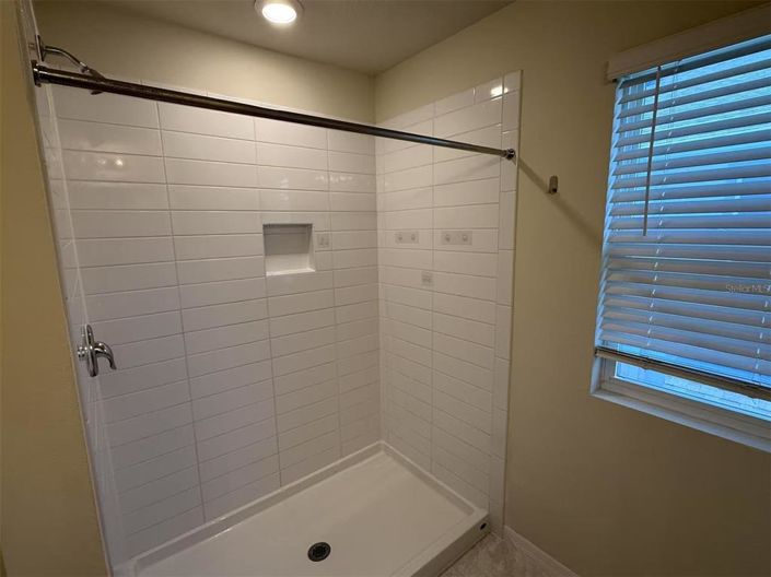 Image No.14-3 Bed Townhouse for sale