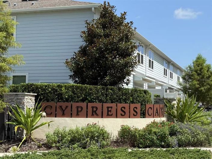 Image No.20-3 Bed Townhouse for sale