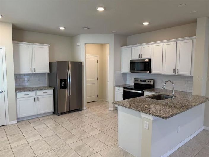 Image No.5-3 Bed Townhouse for sale