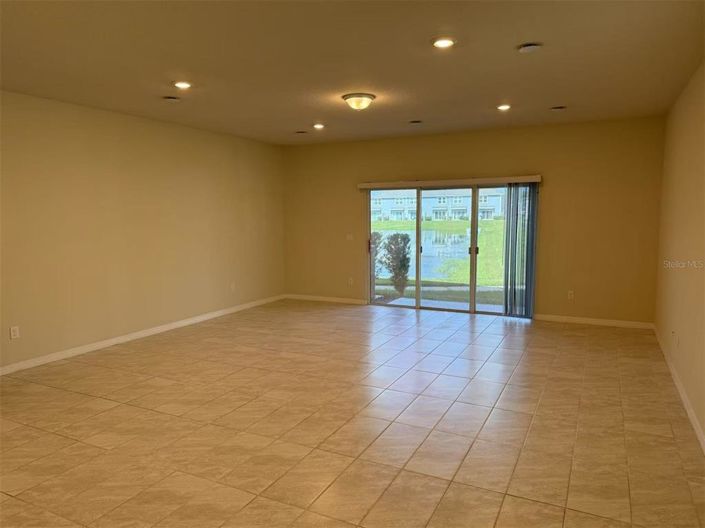 Image No.6-3 Bed Townhouse for sale