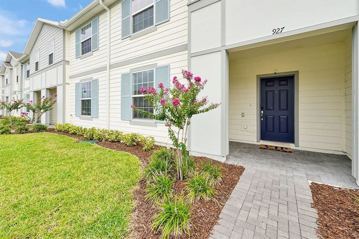 Image No.1-5 Bed Townhouse for sale