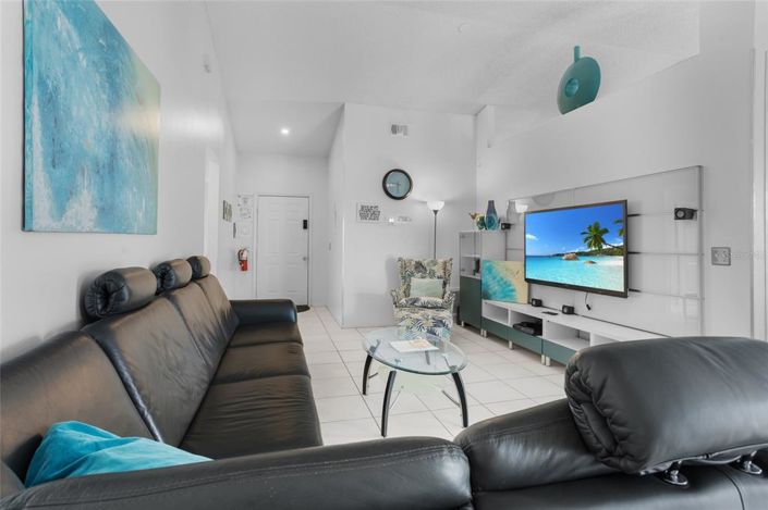 Image No.8-4 Bed Property for sale