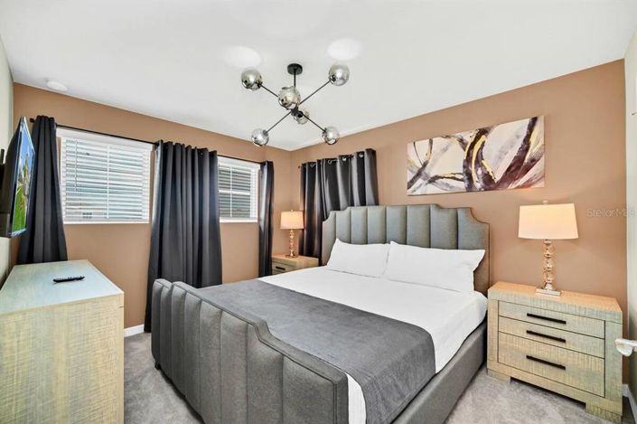 Image No.18-5 Bed Property for sale