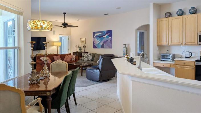 Image No.15-5 Bed Property for sale