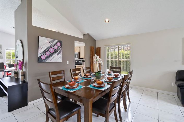 Image No.6-Propriété de 4 chambres à vendre à Kissimmee