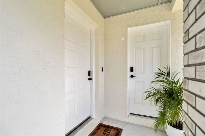 Image No.10-5 Bed Property for sale