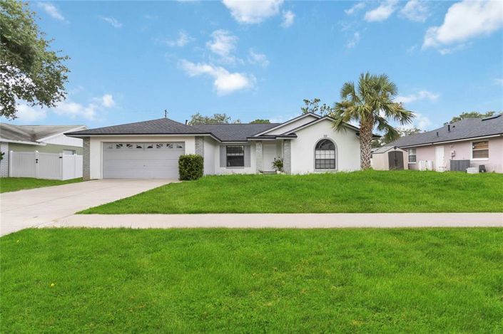 Image No.2-5 Bed Property for sale