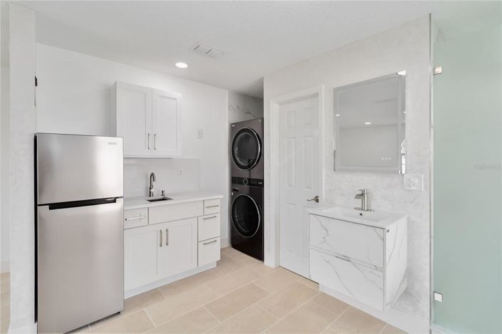 Image No.23-5 Bed Property for sale