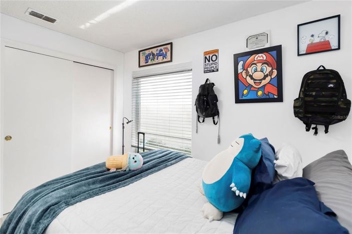 Image No.27-5 Bed Property for sale