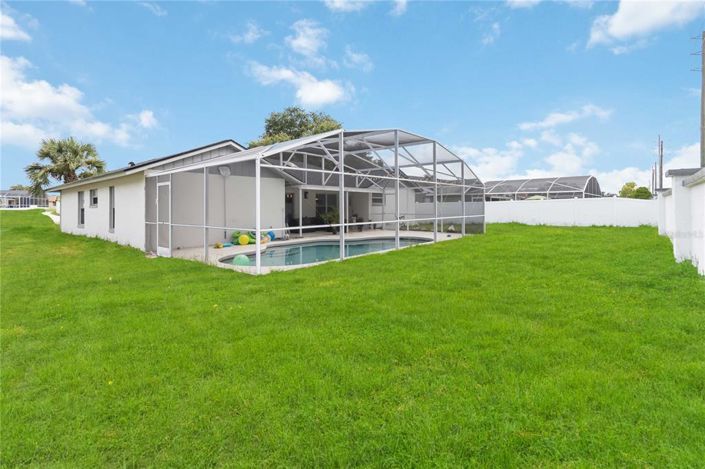 Image No.38-5 Bed Property for sale