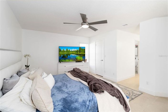 Image No.7-5 Bed Property for sale