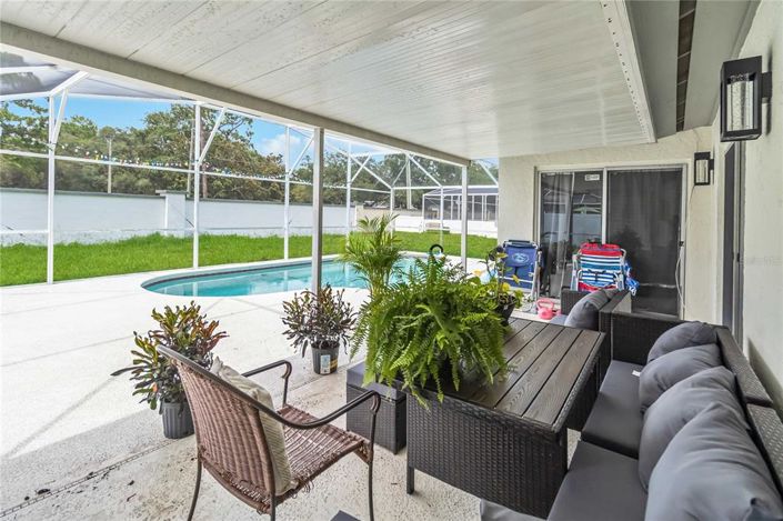 Image No.8-5 Bed Property for sale