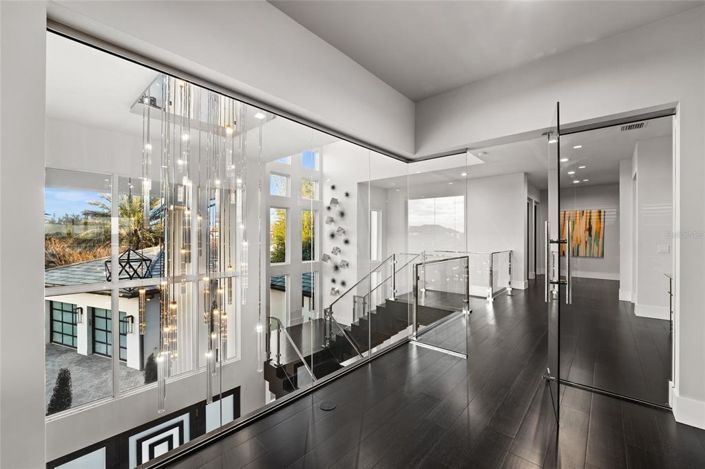 Image No.17-4 Bed Property for sale