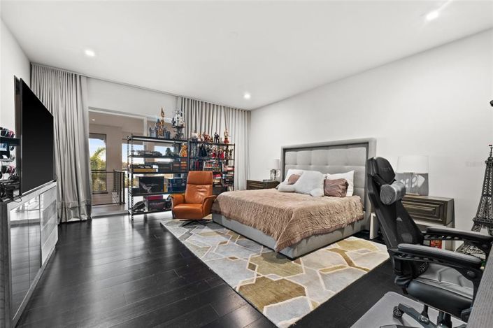 Image No.21-4 Bed Property for sale