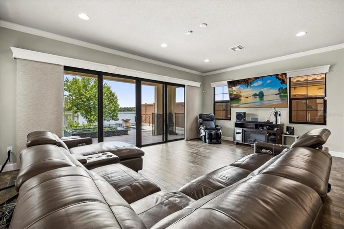 Image No.3-4 Bed Property for sale