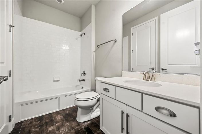 Image No.49-4 Bed Property for sale