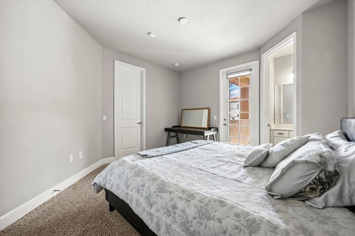 Image No.54-4 Bed Property for sale