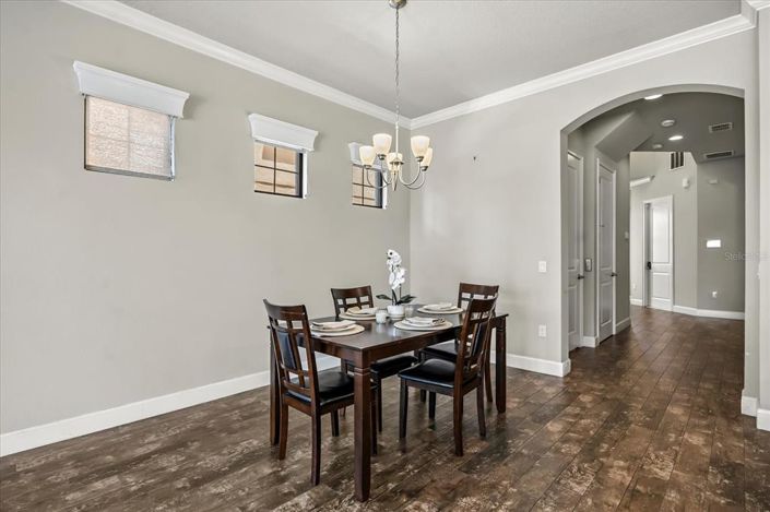 Image No.7-4 Bed Property for sale