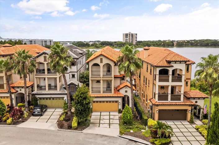 Image No.71-4 Bed Property for sale