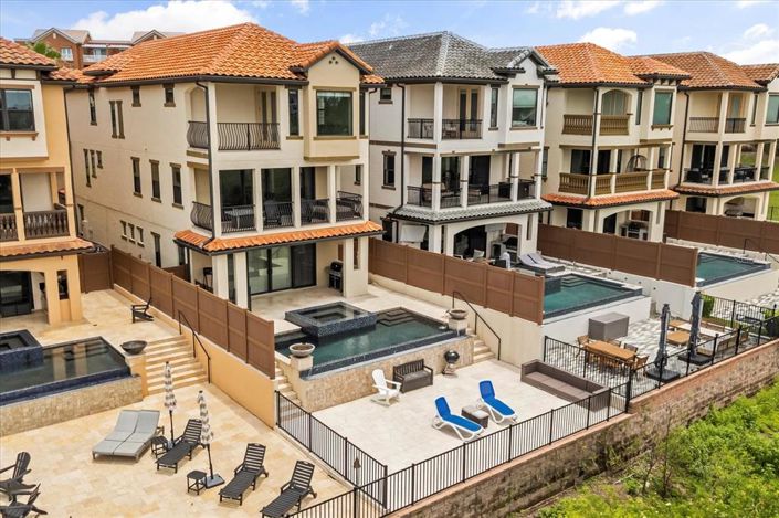 Image No.73-4 Bed Property for sale