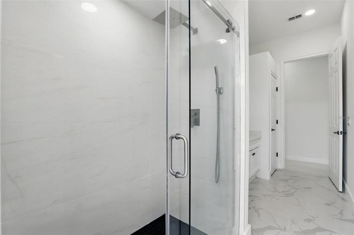 Image No.31-5 Bed Property for sale