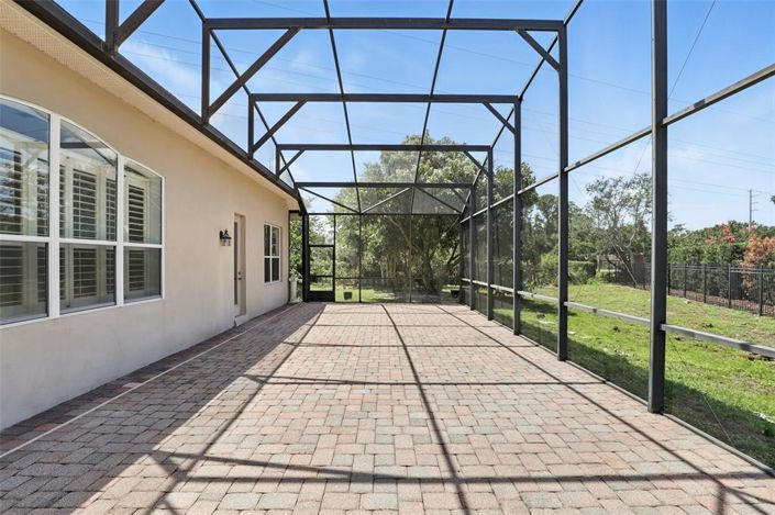 Image No.46-5 Bed Property for sale