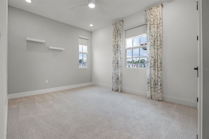 Image No.23-3 Bed Townhouse for sale