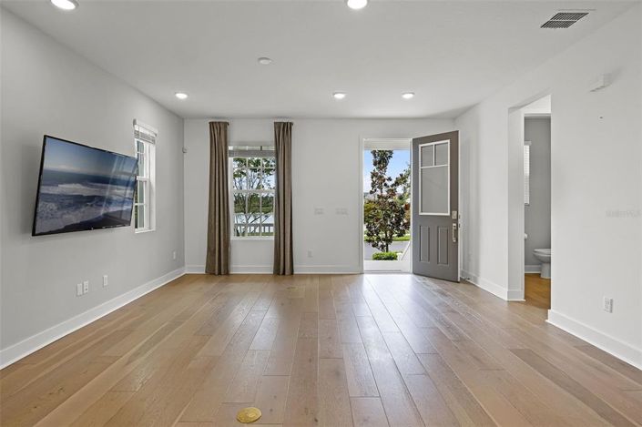 Image No.9-3 Bed Townhouse for sale