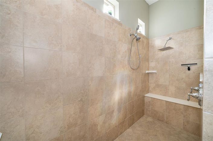 Image No.21-4 Bed Property for sale