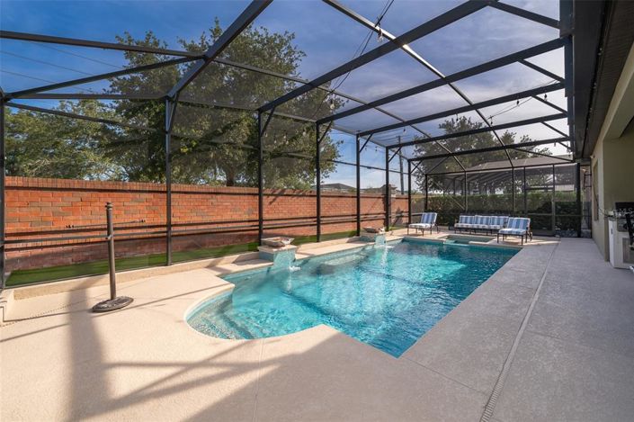 Image No.32-4 Bed Property for sale