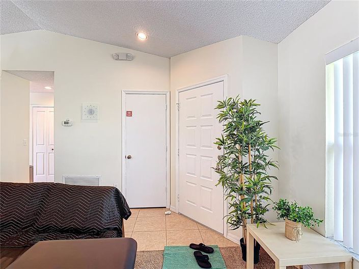 Image No.5-Propriété de 3 chambres à vendre à Kissimmee