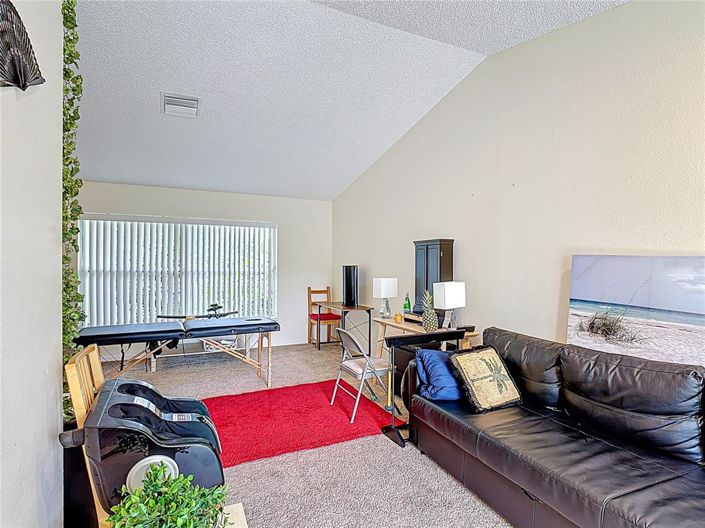 Image No.6-Propriété de 3 chambres à vendre à Kissimmee