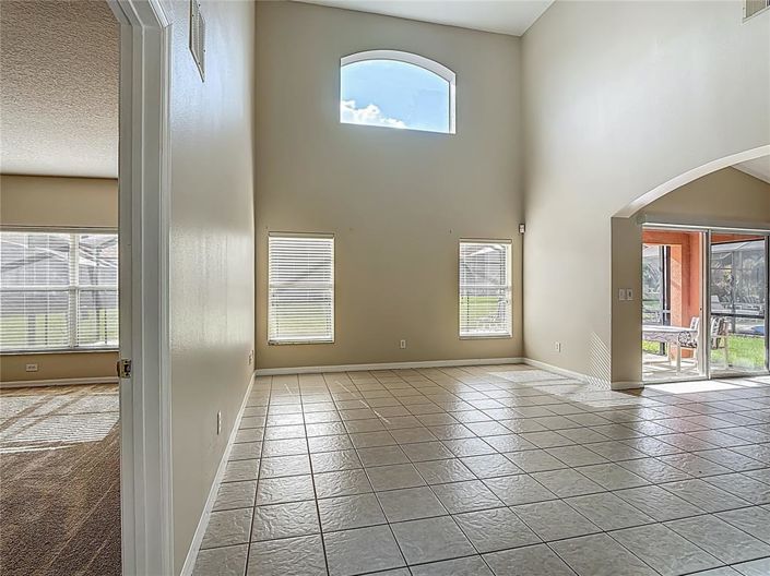 Image No.11-5 Bed Property for sale