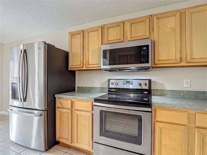 Image No.16-5 Bed Property for sale