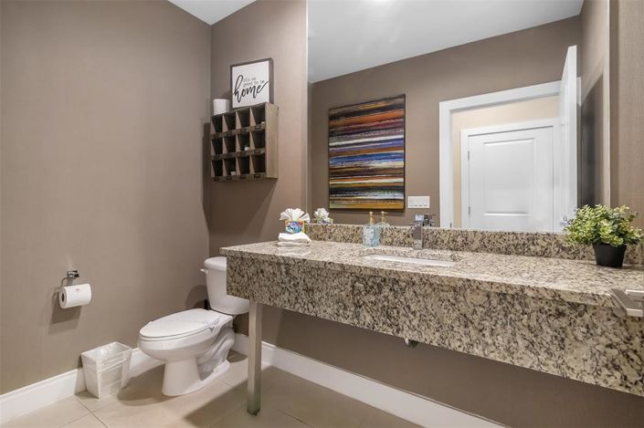 Image No.13-4 Bed Townhouse for sale