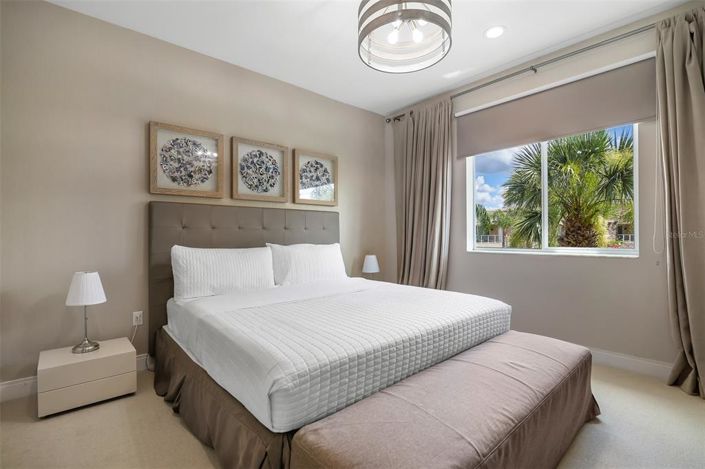 Image No.21-4 Bed Townhouse for sale