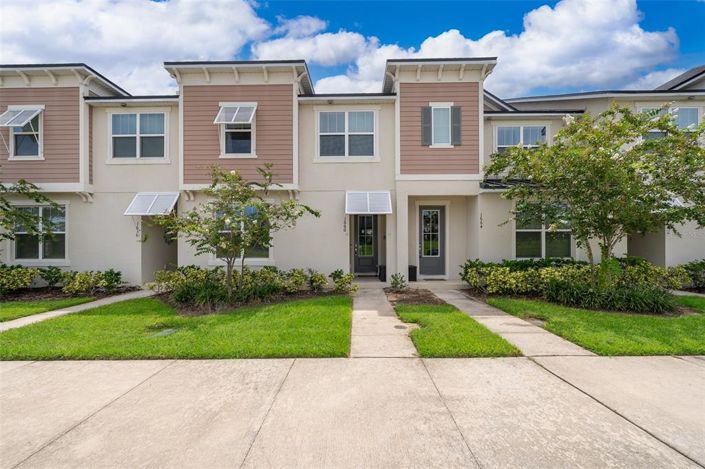 Image No.1-5 Bed Townhouse for sale