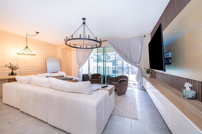 Image No.7-5 Bed Townhouse for sale