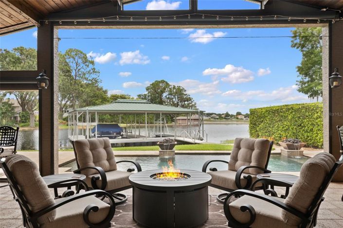 Image No.1-4 Bed Property for sale