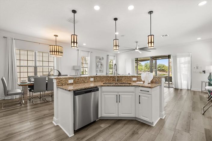 Image No.11-5 Bed Property for sale